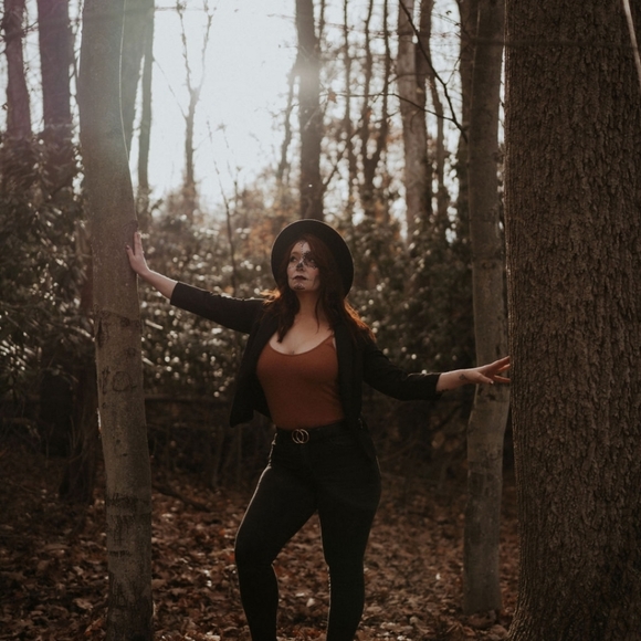 Meet your Posher, Andrea - Picture 7 of 12